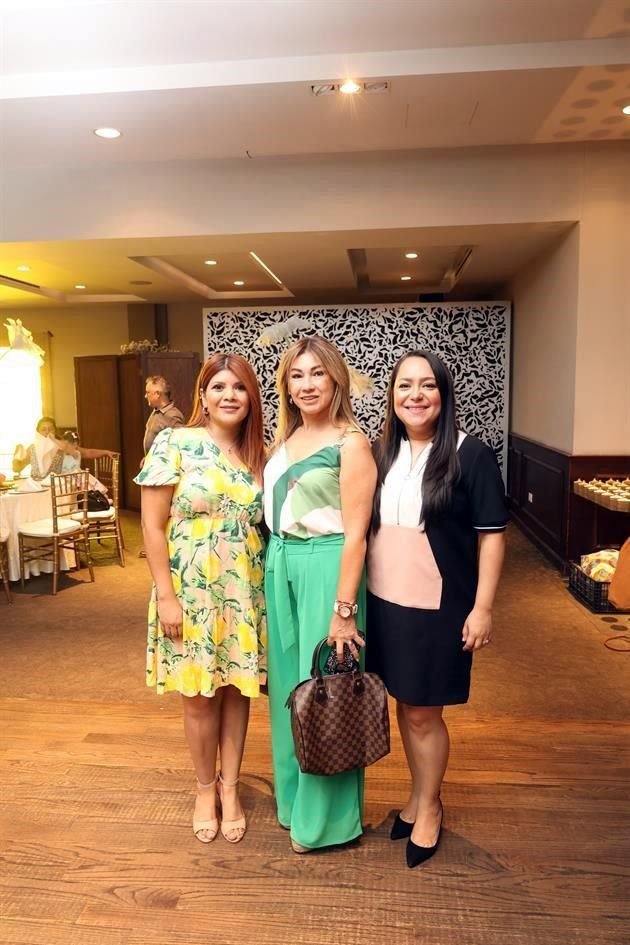 Alejandra Macías, Juany García y Raquel Martínez