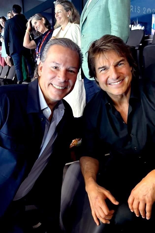 Ricardo Albuerne con el actor Tom Cruise