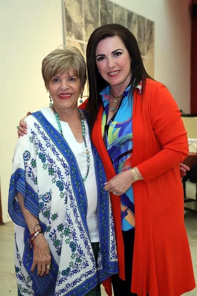 Rosy Cabrera de Zambrano y Marlene Dávila de Rodríguez