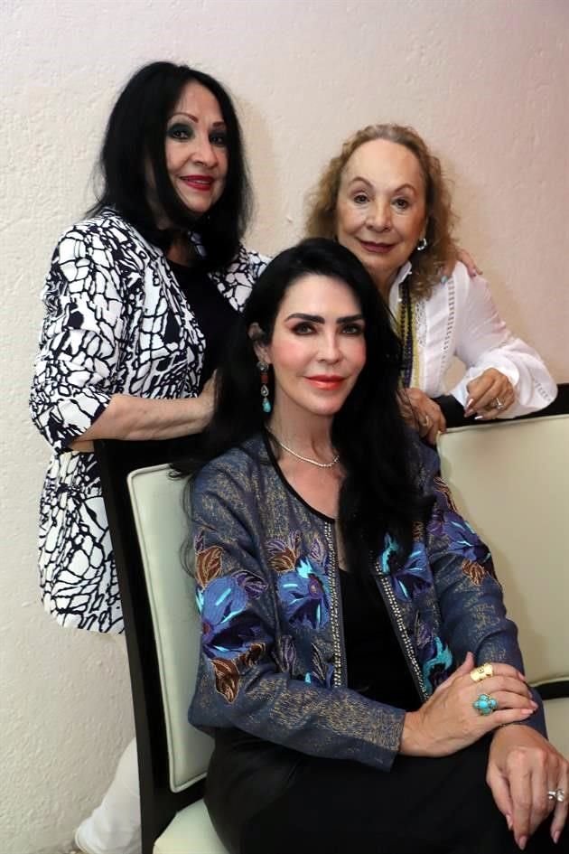 Tere González de Robles, Aurora Cantú de Cagnasso y Martha Martínez de Ruiz