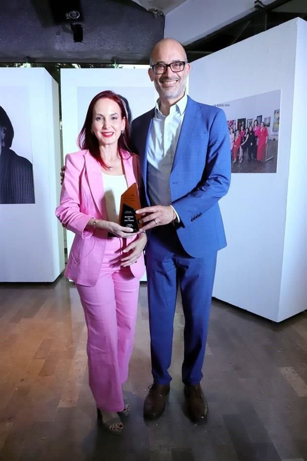 Mónica García de Moyeda y Miguel Treviño