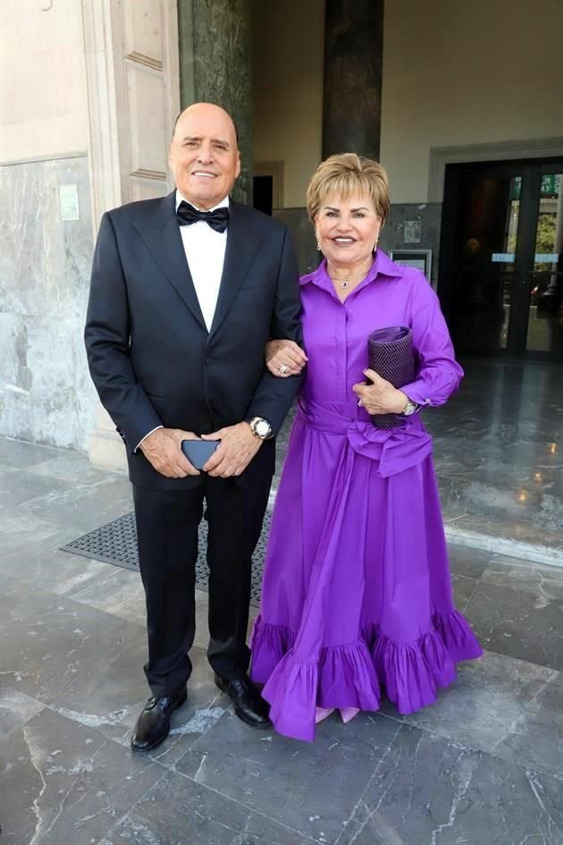 Estéban Yáñez y Paloma Villagrán