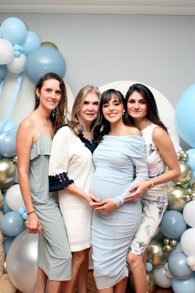 Karen Cerda, Mayra García Ayala, Caro Ibarra De la Garza y Ale Cerda