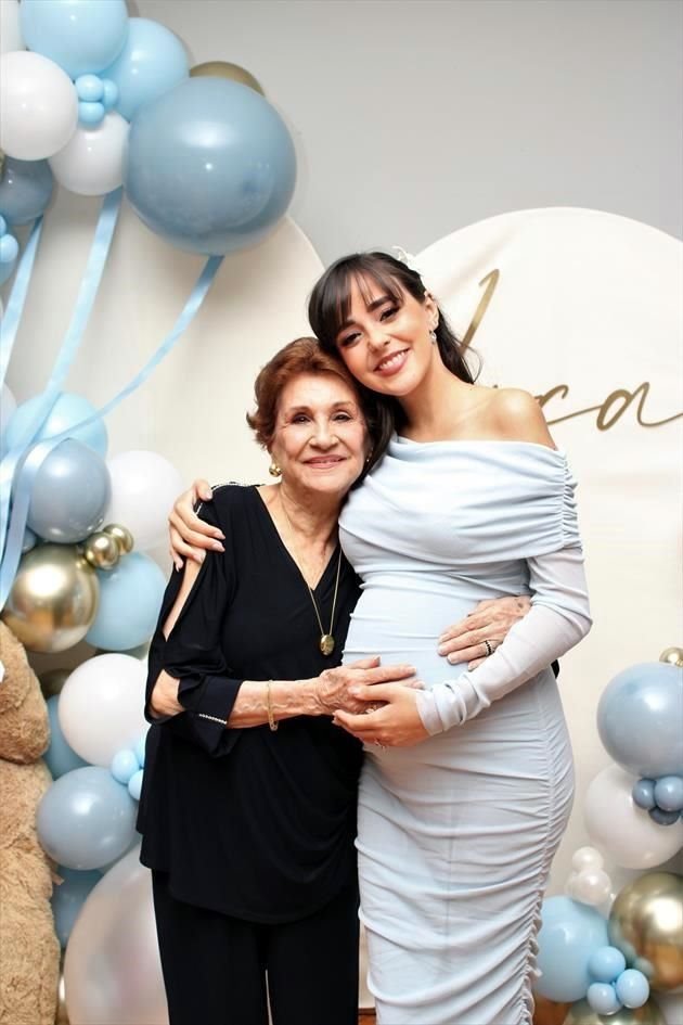 Dora Emma Ayala y Caro Ibarra De la Garza
