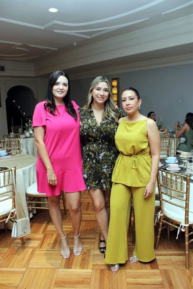 Valeria Argumedo, Daniela González y Magda Tijerina