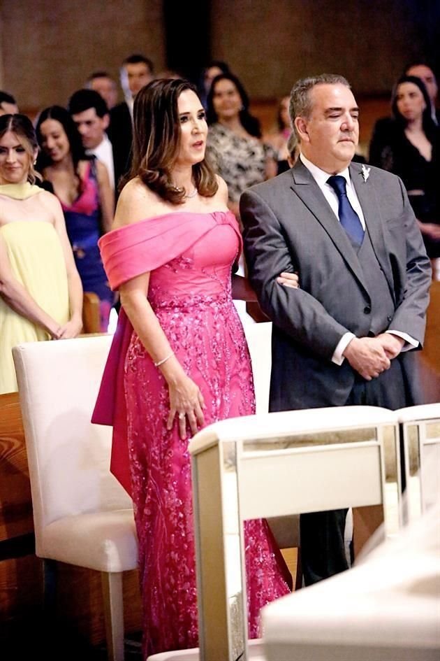 Ana Lucía González de Elizondo y Marcelo Elizondo