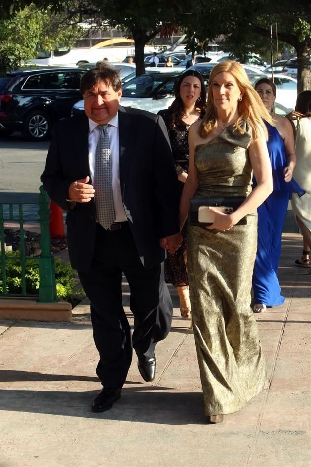Óscar Zambrano y Margarita Yarte