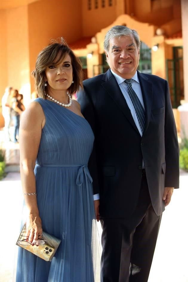 Rosario Canales y Fernando Benavides