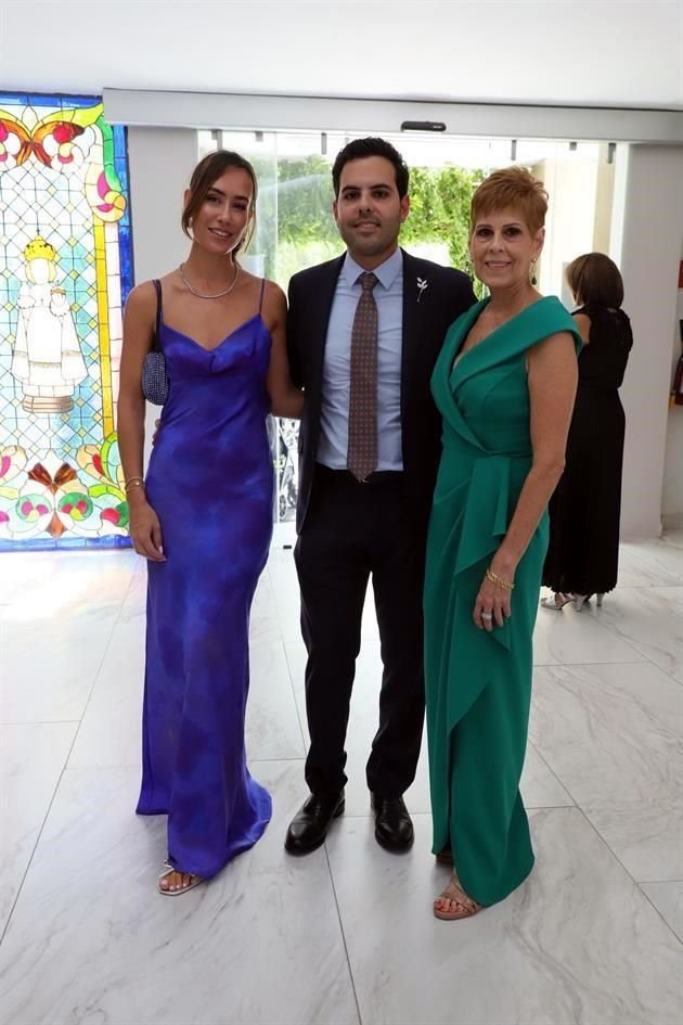 Natalia Abascal, Daniel Domínguez y Magdalena Chapa