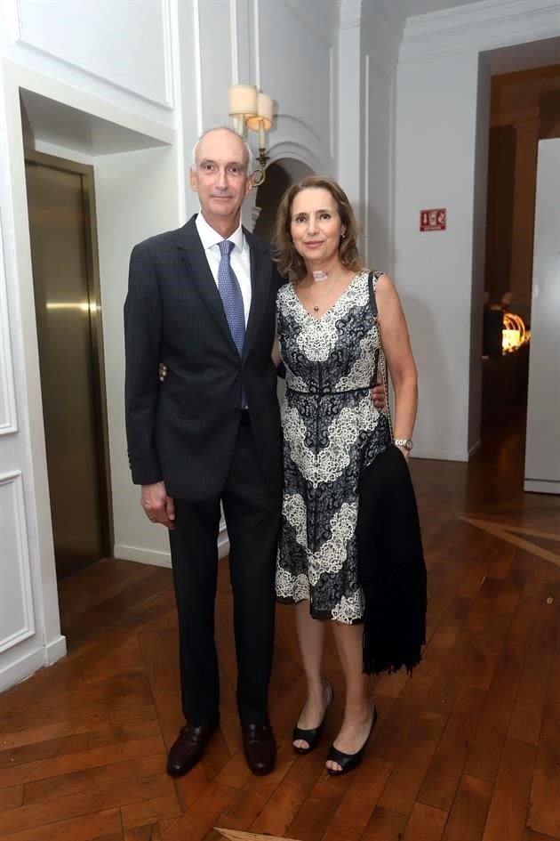 Ricardo del Valle y Alejandra Salinas de Del Valle