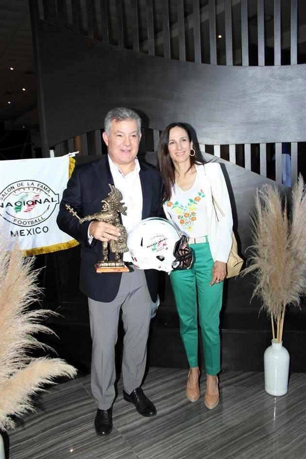 Armando González Gutiérrez y Yolanda Garza de González