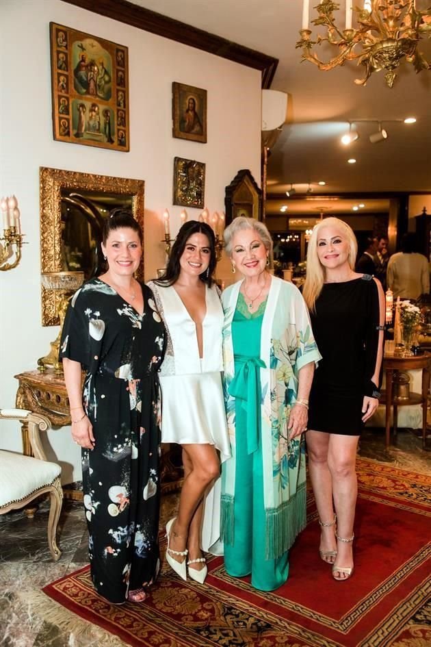 Catalina García Sada, Catalina Cavazos, Catalina Sada de García y Fernanda García Sada