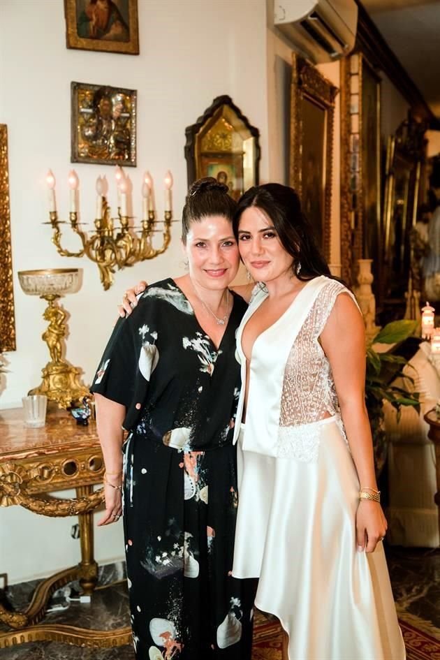 Catalina García Sada y Catalina Cavazos