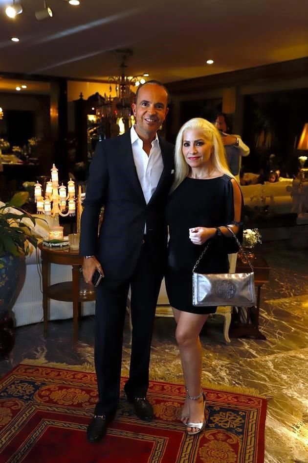 Rafael Alanís y María Fernanda García Sada