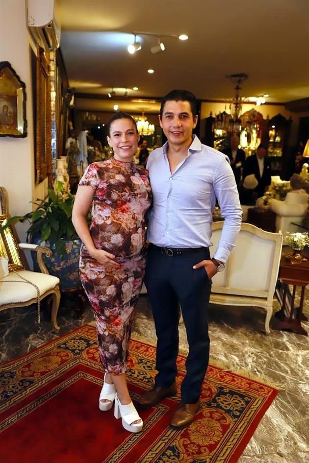 Mariel Zertuche y Víctor Romo