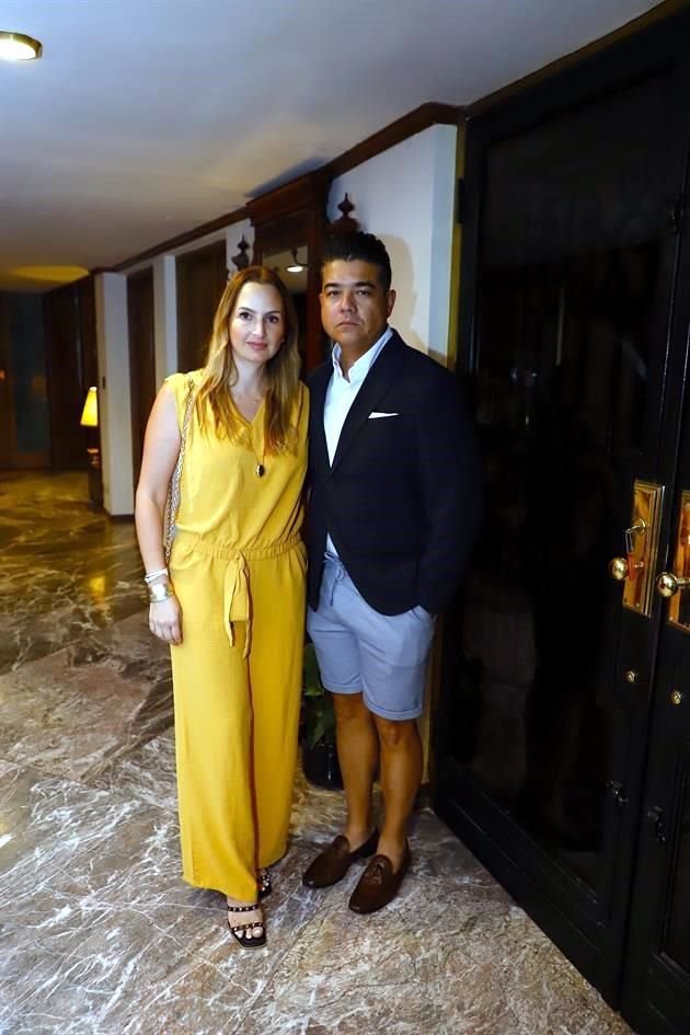 Adriana Martínez y Jorge Mascareñas