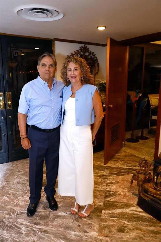 Antonio Garza Zambrano y Guadalupe Ferrigno