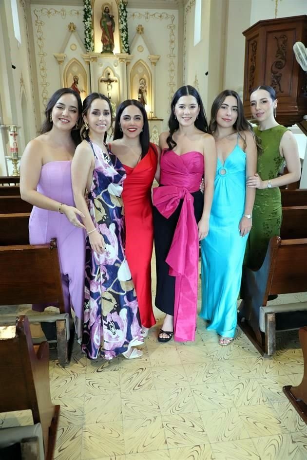 Beatriz Cortés, Martha Gutiérrez, Mariana Rodarte, Katia Solís, Alexia Zaragoza y Andrea Rosas