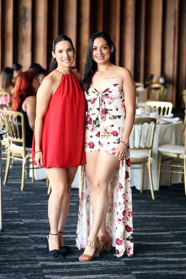 Erika Tavera y Bárbara Tavera