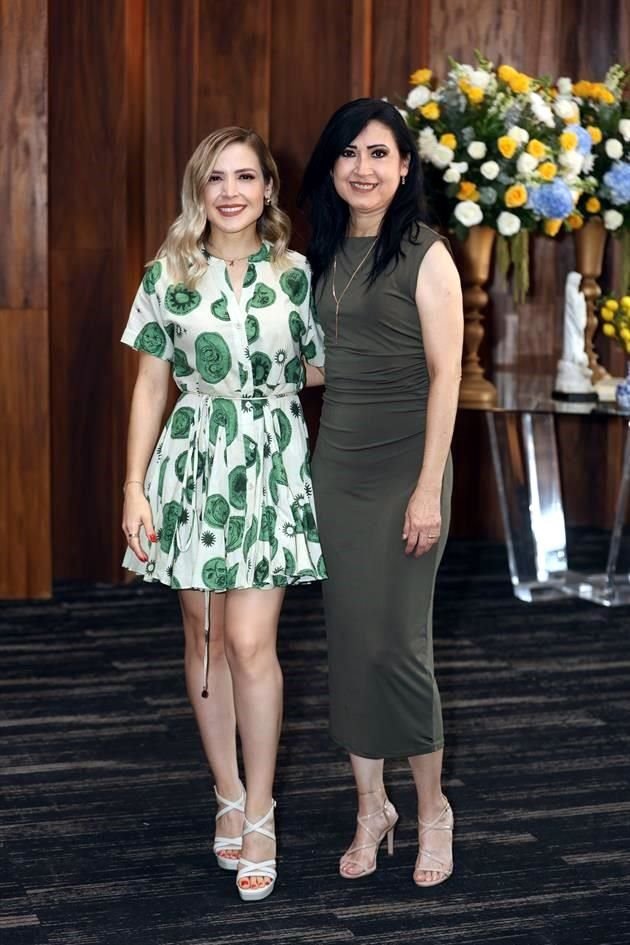 Ángela Cavazos y Ángela Tavera