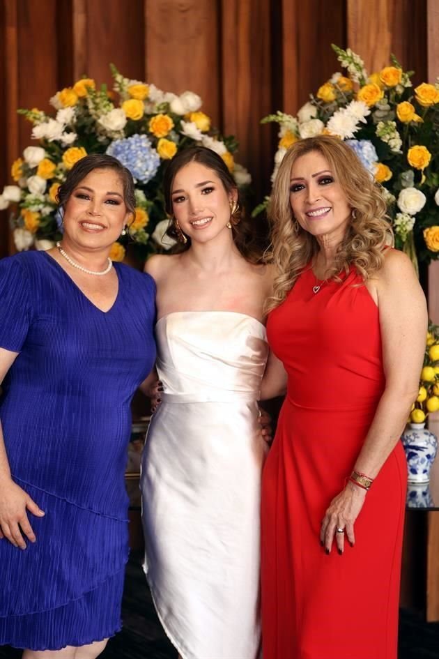 Patricia Webster de Romero, Cecilia Romero y Martha Eugenia Tavera de Pereyra