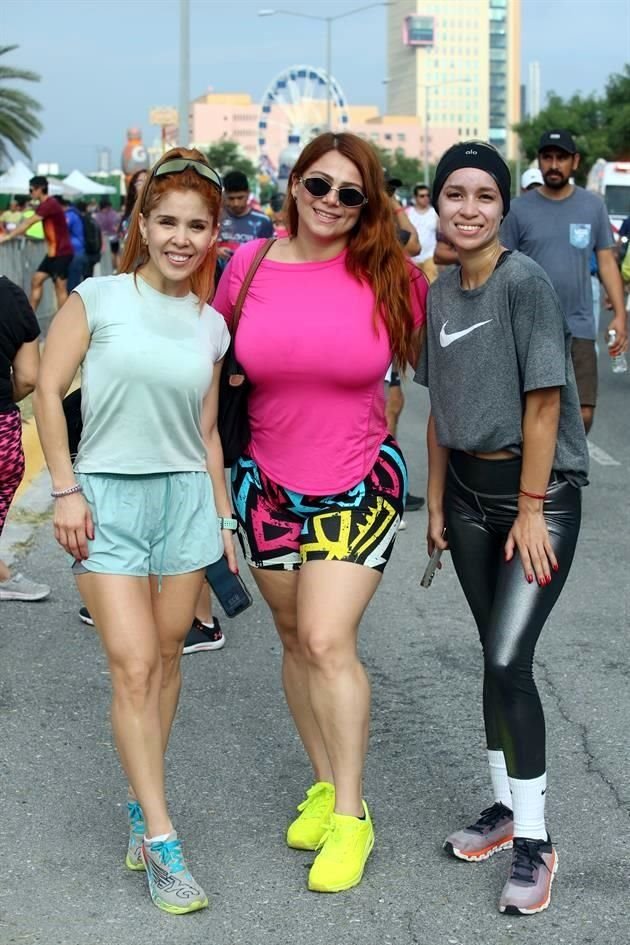 Diana Mendoza, Mariana Rivera y Pamela Obregón