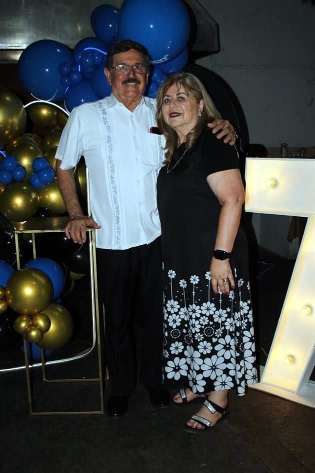 Roberto Cantú Villarreal y Betty Cárdenas