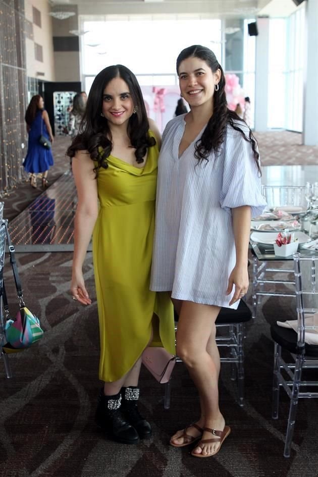 Cristy Dávalos y Alejandra de Sosa