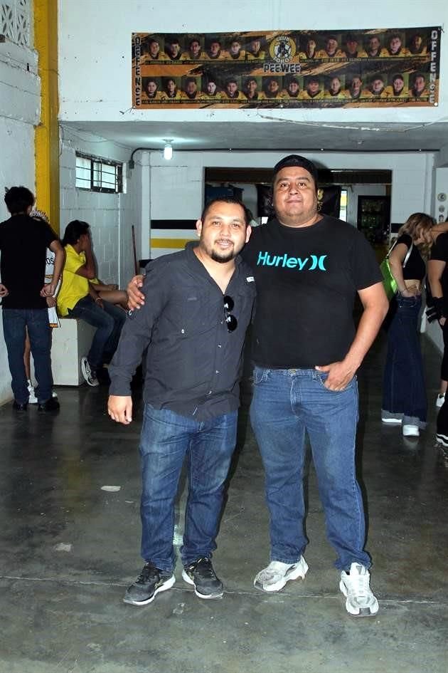 Alejandro Tamez y Yadiel Sánchez