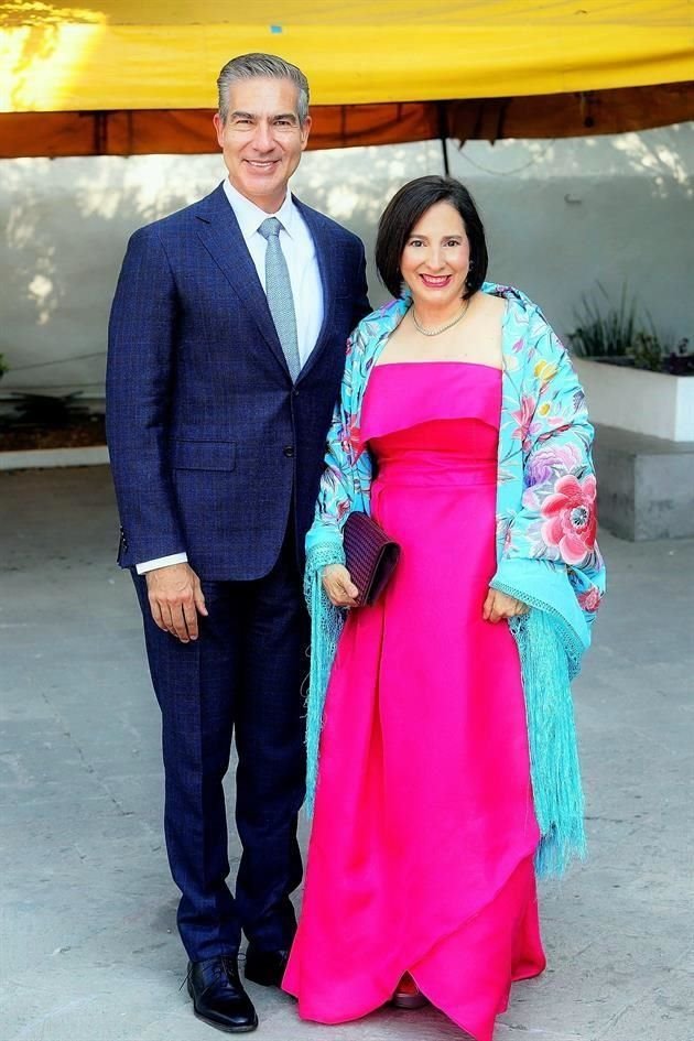 Arturo López Martín y Pamela Guzmán de López