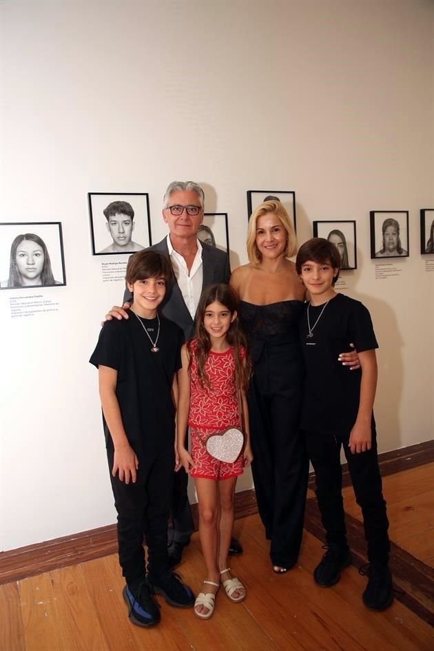 Eduardo Gutiérrez, Loreto Villarreal de Gutiérrez, Mathías Gutiérrez, María Loreto Gutiérrez y Joaquín Gutiérrez