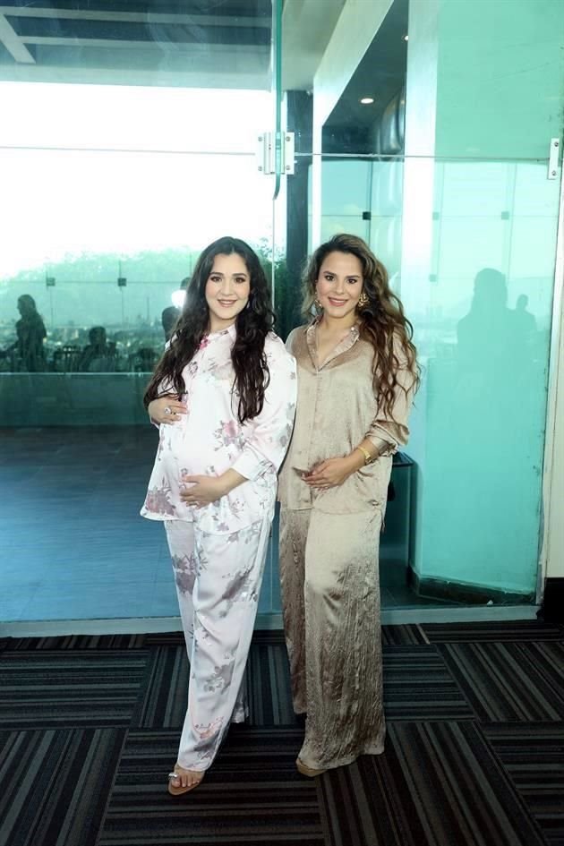 Gabriela Guajardo y Stephany  Guajardo