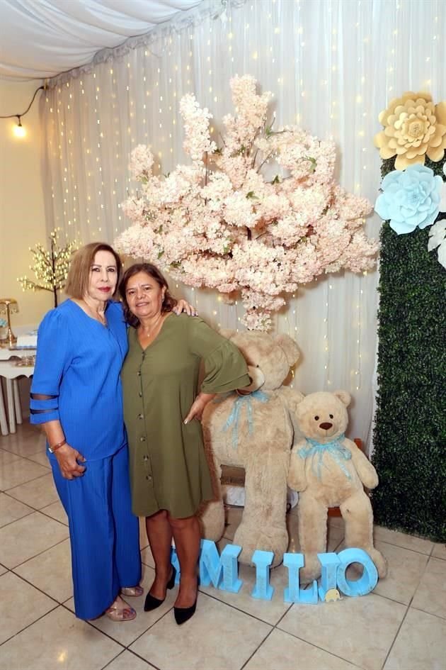 Ana María Cortez López y María Dolores Rivera González