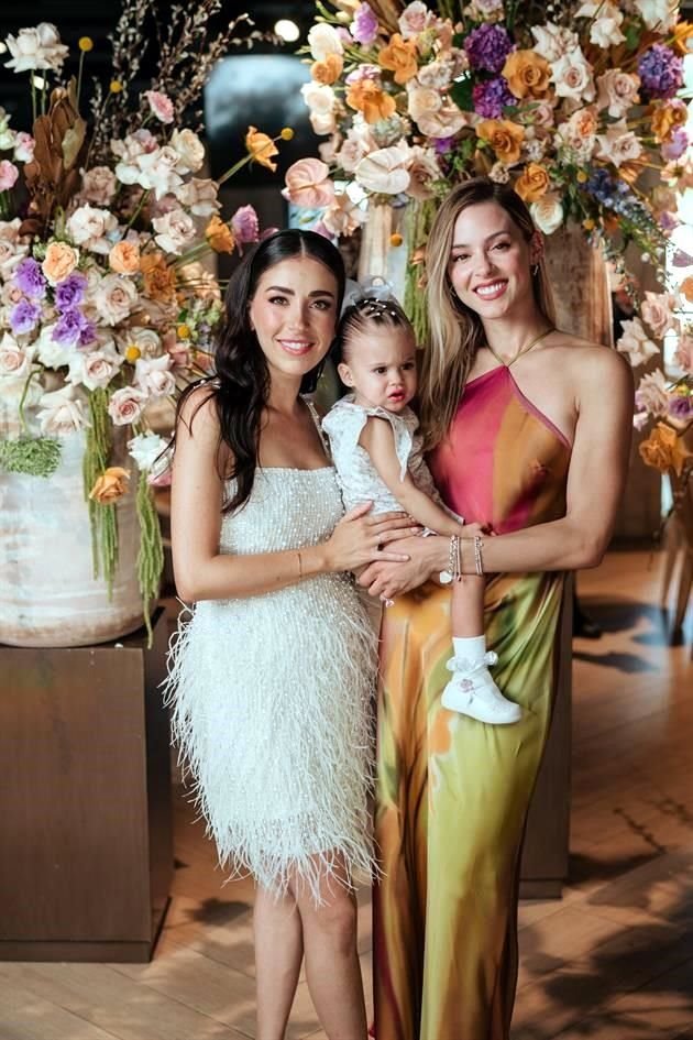 Caty García Sepúlveda, Mariel García Rodríguez y Mariana Rodríguez de García
