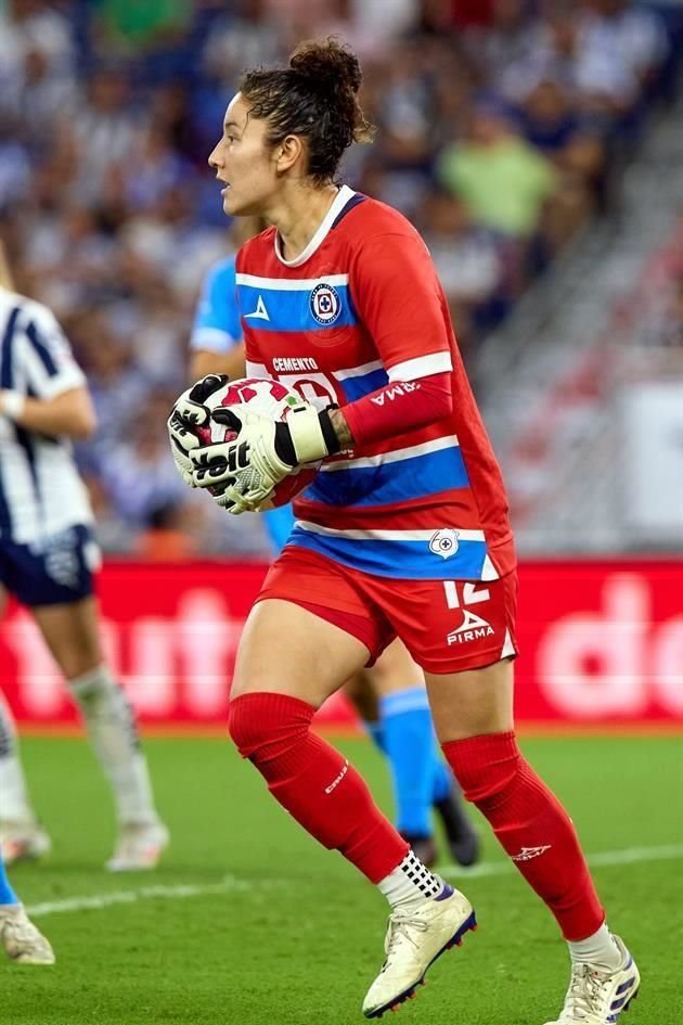 Rayadas venció con lo mínimo 1-0 a Cruz Azul Femenil para llegar a 24 unidades y mantenerse en tercer lugar; la próxima fecha se medirán con Tigres Femenil.