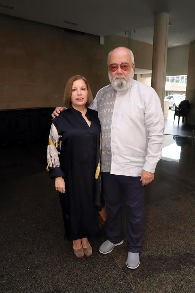 Adelfa González de Sandler y Ulrich Sandler