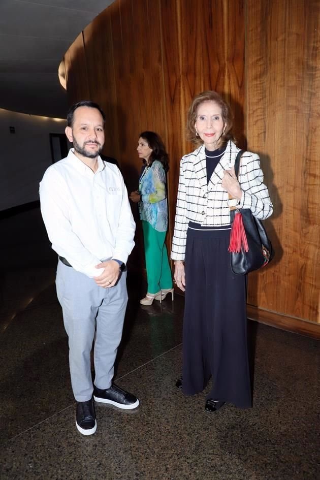 Néstor Guerrero y Nieves Mogas
