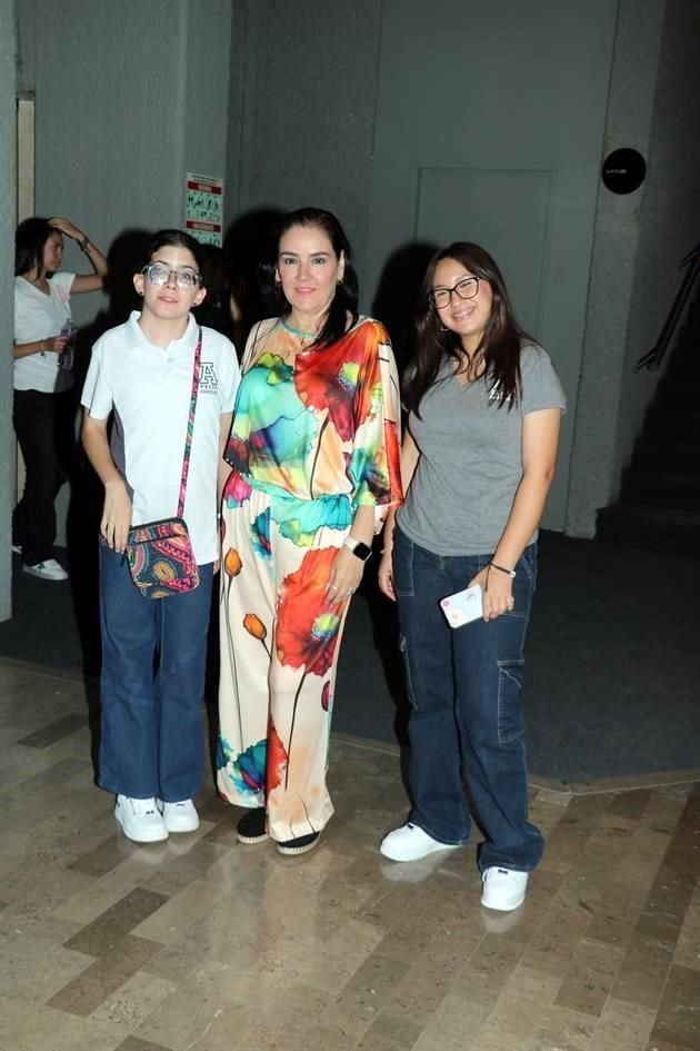 Anilu Sánchez, Alma Ayala y Carol Segovia