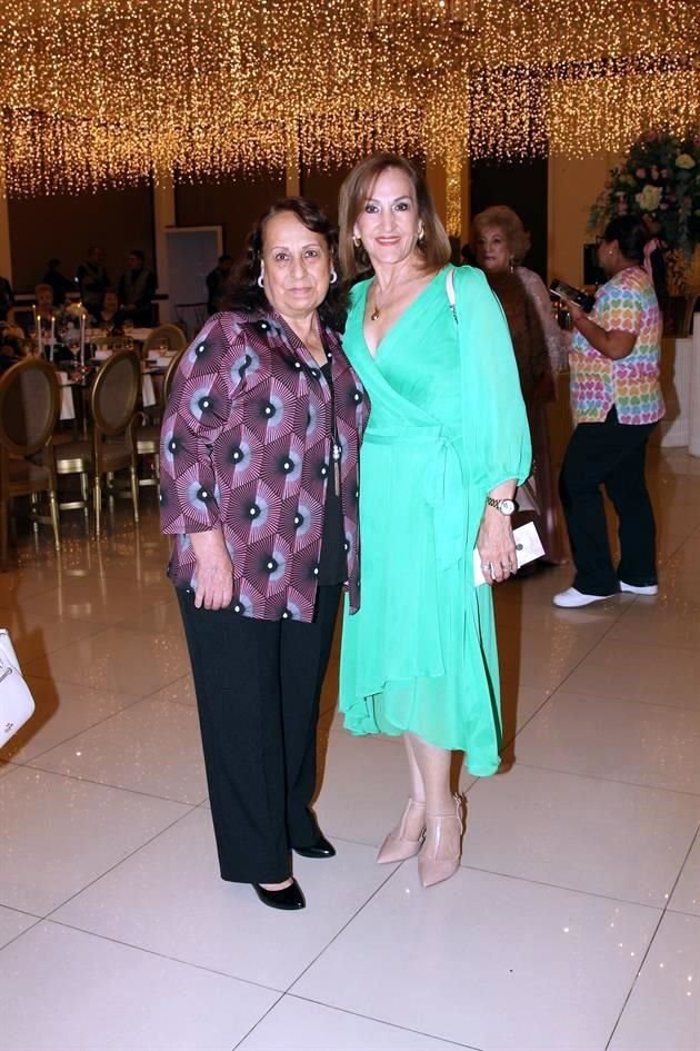 Carmen Elizondo de Flores y Blanca Zambrano de Guajardo