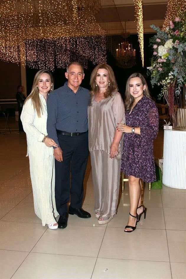 Daniela Zambrano, Alberto Zambrano, hijo de la festejada, Nereyda Garcia de Zambrano y Anayancy Zambrano