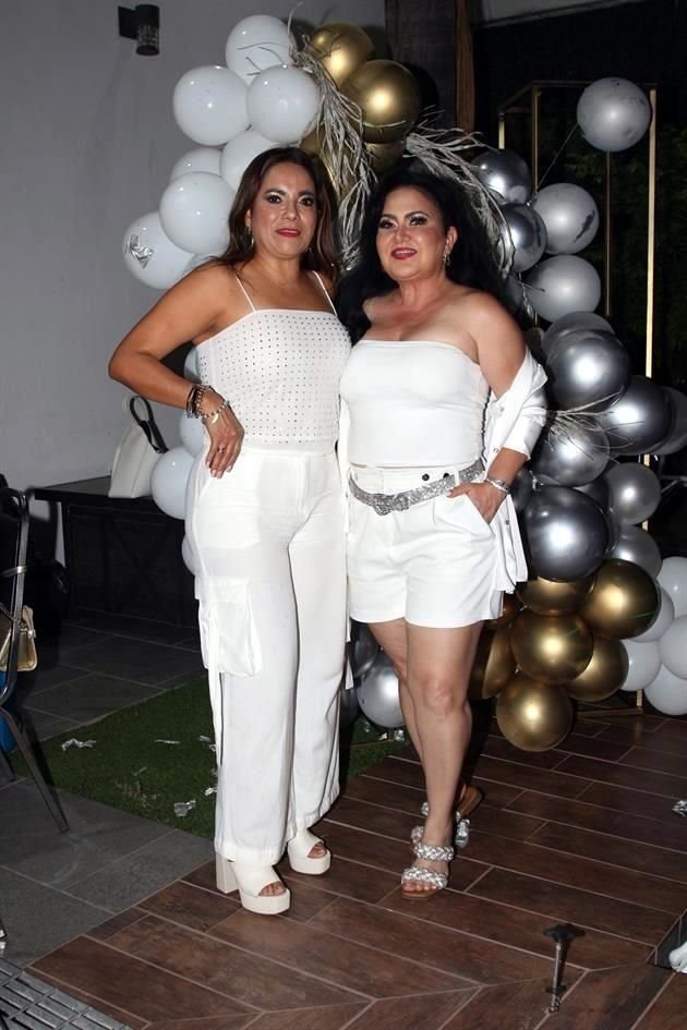 Martha Azuceno y Magda Ochoa