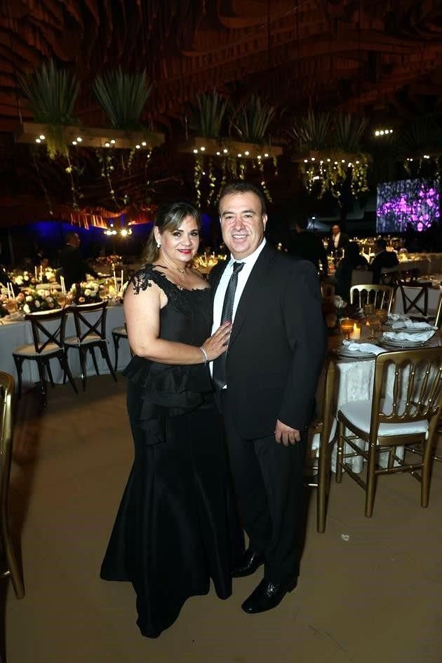 Susana Garza de Ríos y Jorge Ríos