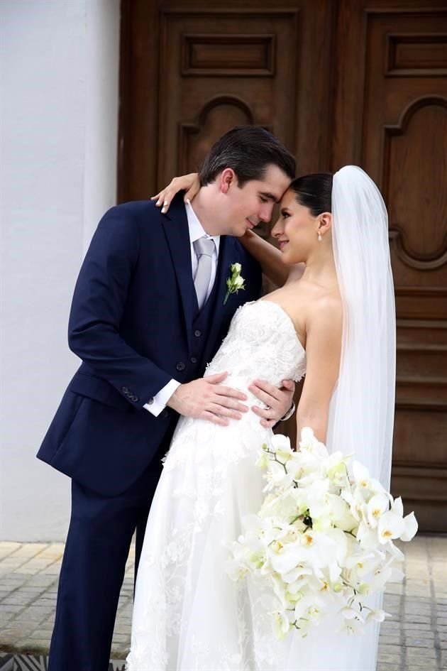 Víctor García y Fernanda Dávila
