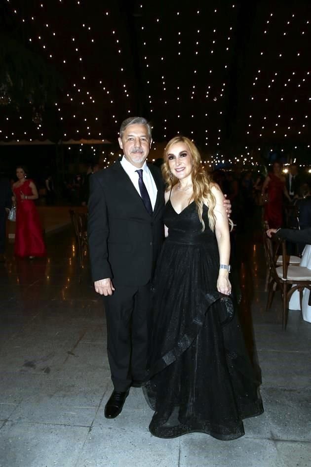 César Covarrubias y Belinda Treviño