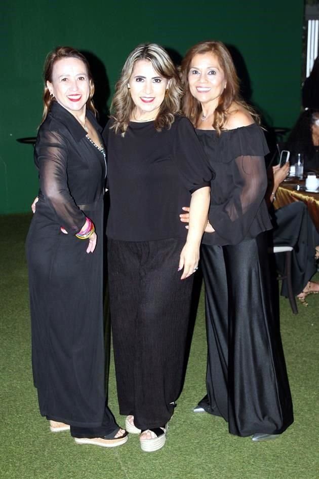 Josefina Quiroga, Maribel Cuéllar y Cecilia Ríos