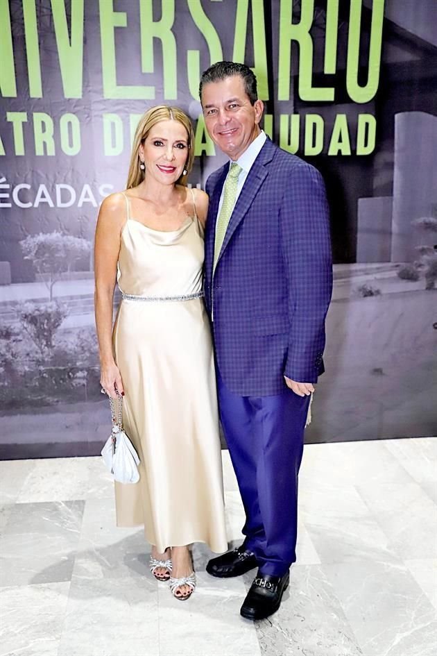 Dora Pérez de Lozano y Gonzalo Lozano