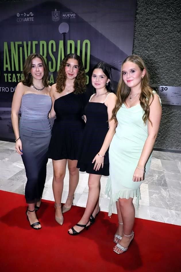 Daniel Treviño, Natalia Treviño, Carolina Viejo y María Fernanda Viejo