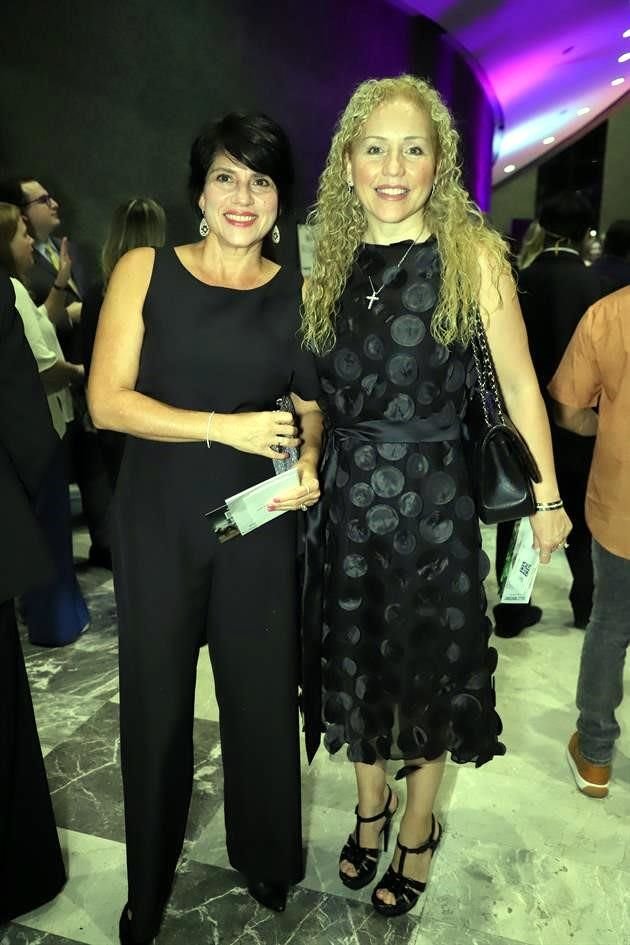 Lily Vela de Villarreal y Sandra Guzmán de Elizondo