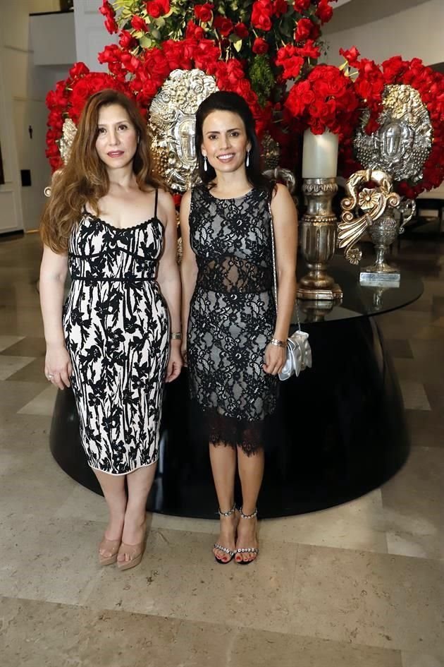Yolanda Ayala y Claudia de la Torre