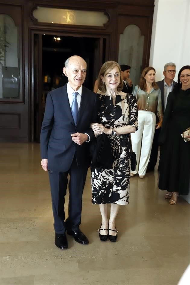 Fernando Elizondo Barragán y Verónica Ortiz de Elizondo